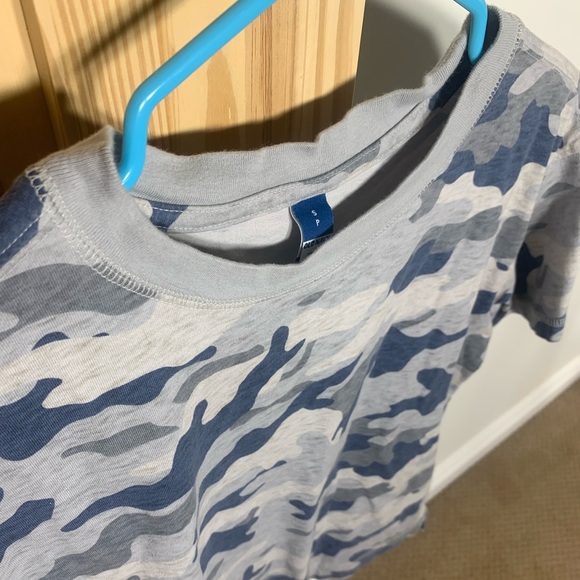 Old Navy Blue Camo Shirt - Picture 2 of 5